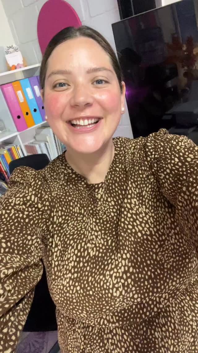 Behind every successful student is a strong system.

Organisation plays a powerful role in my classroom and in my study skills courses. It helps me & my students track their progress, assignments, and results with clarity and purpose.

Watch as I prep my students’ individual files to set them up for success.
